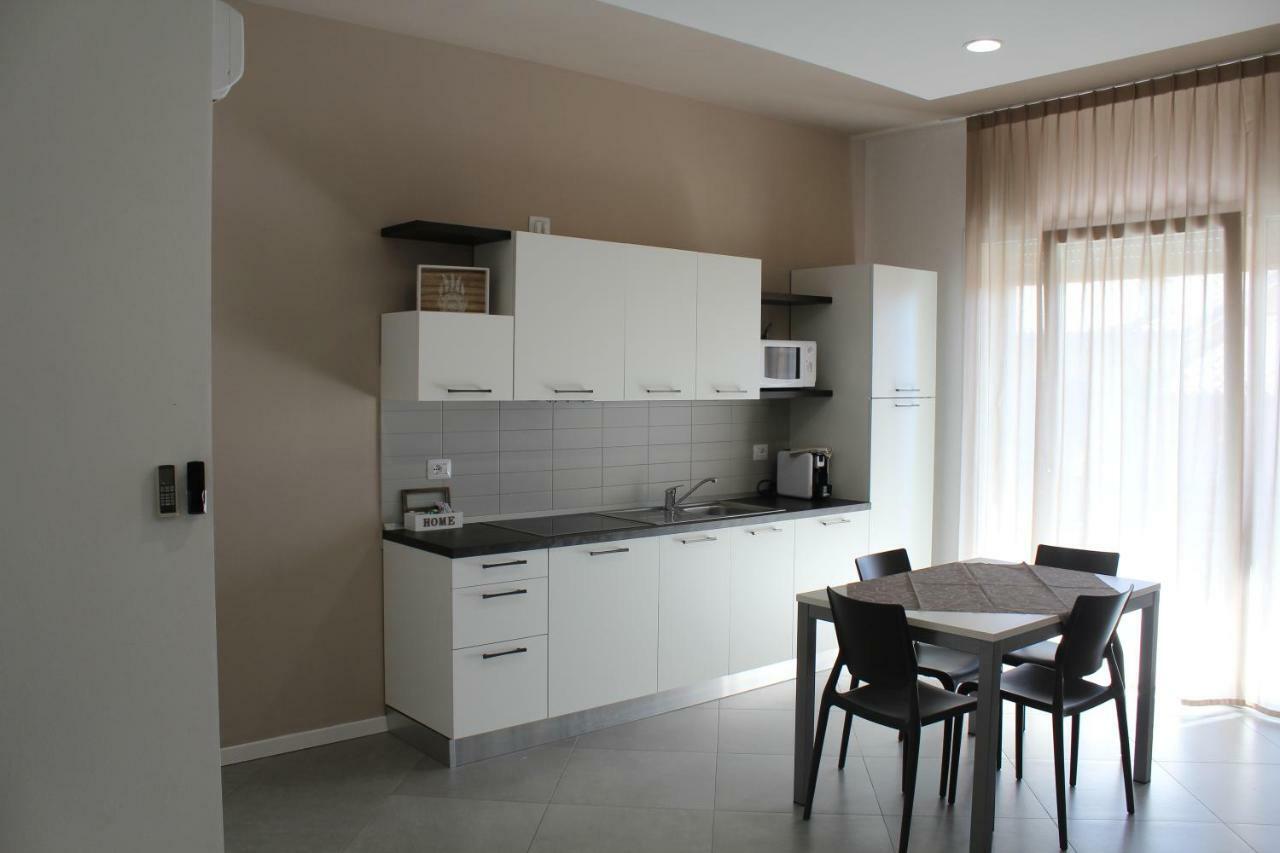 Aparthotel Residenza Sante Lazise Exterior foto